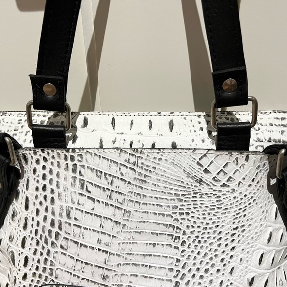 Polonia Cruz Leather Bag / Backpack. White With Black - Picture 3 of 15